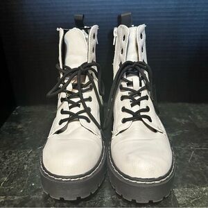 Sincerely Jules Harley White Lace up & Side Zipper Combat Boots New Size 8.5